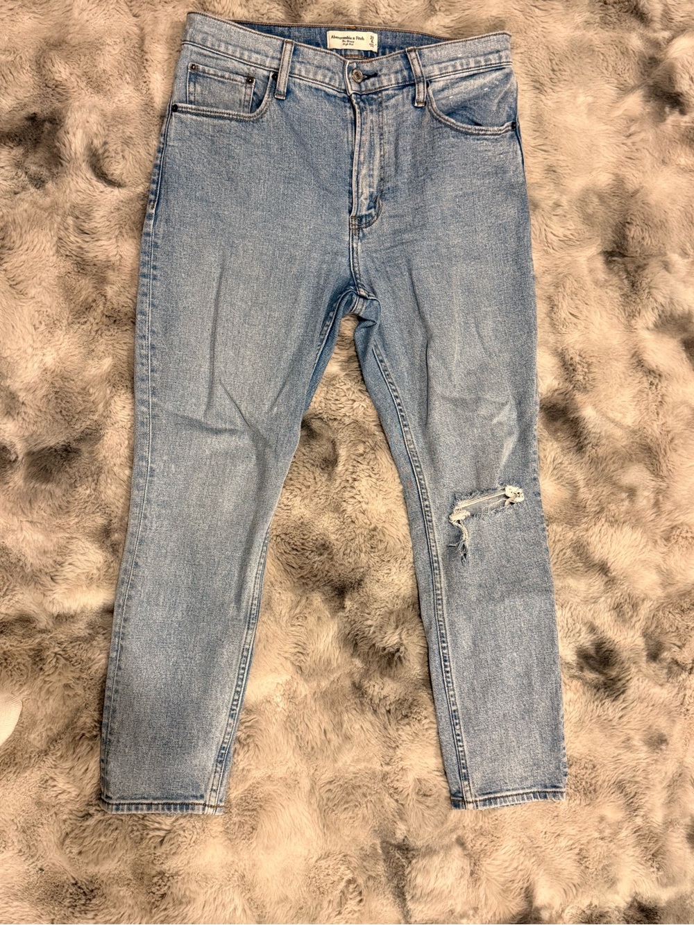Abercrombie & Fitch Light Wash High-Rise Skinny Jeans